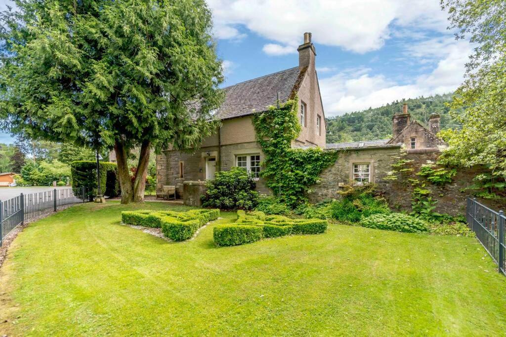 Factors House - A Comfy Cottage In Countryside Park With Wifi And Access To Bar And Pool Perth Kültér fotó