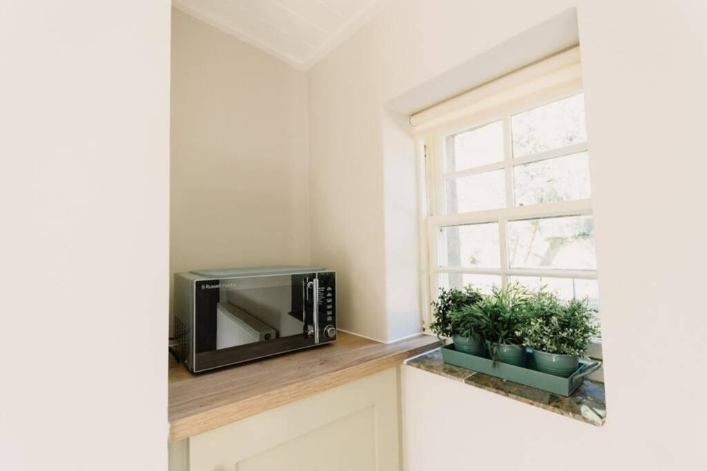 Factors House - A Comfy Cottage In Countryside Park With Wifi And Access To Bar And Pool Perth Kültér fotó